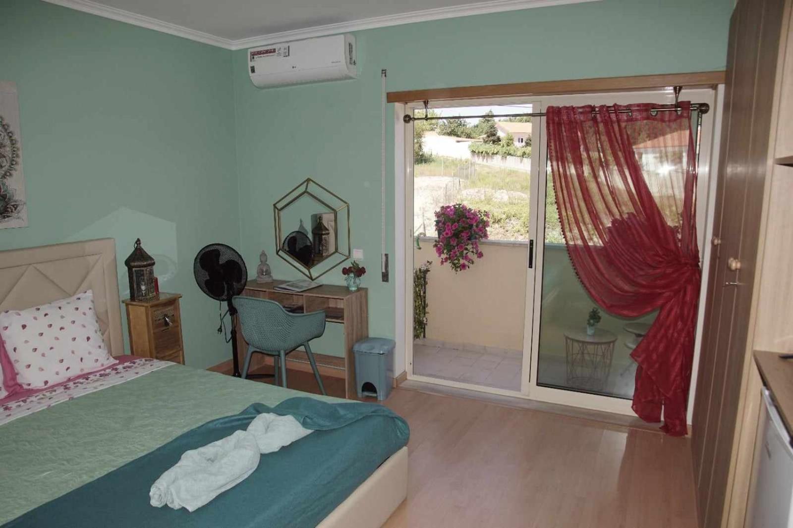 Quartos Confortaveis Em Casa Proximo Ao Mosteiro Batalha Ngoại thất bức ảnh