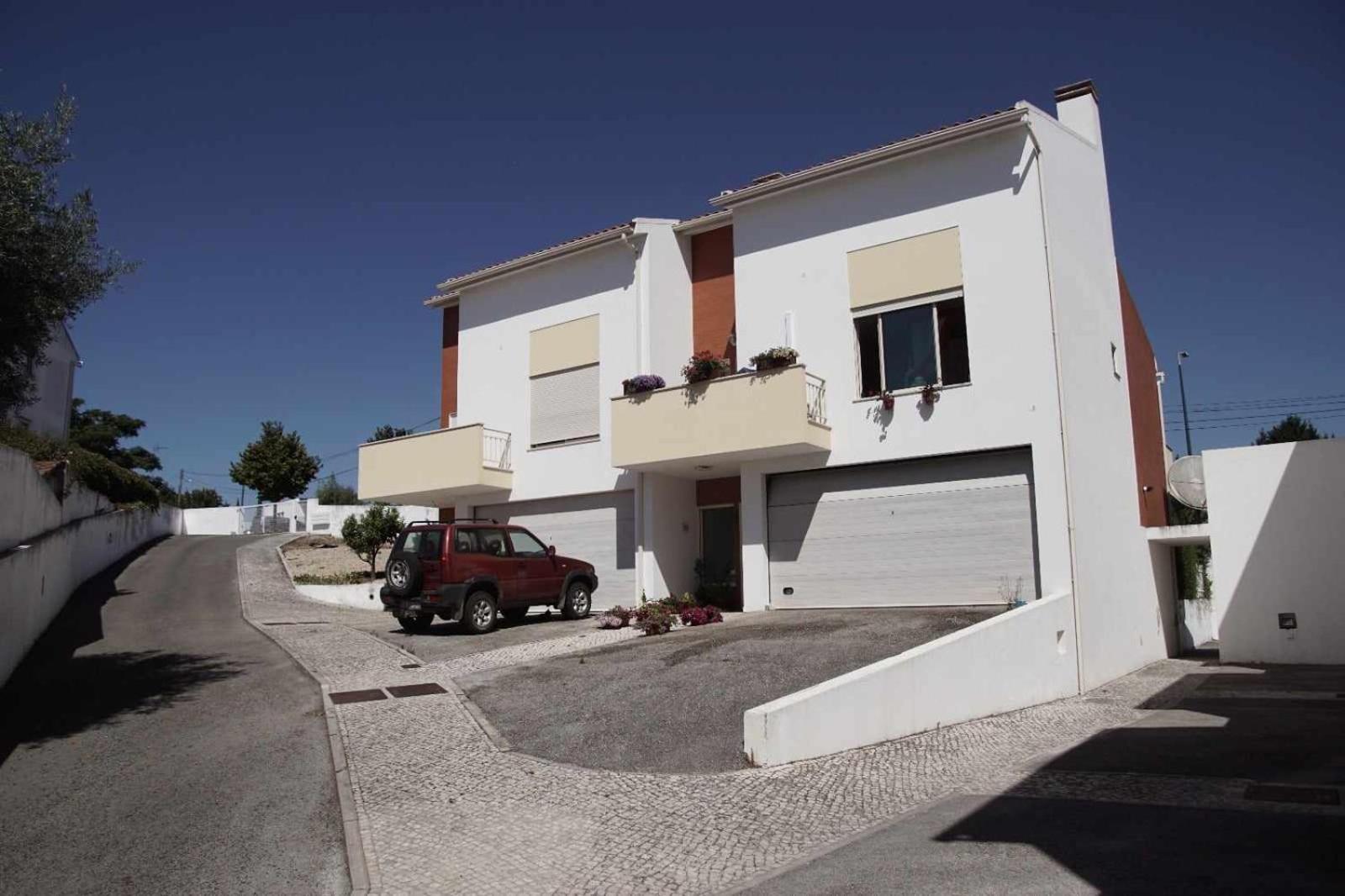 Quartos Confortaveis Em Casa Proximo Ao Mosteiro Batalha Ngoại thất bức ảnh